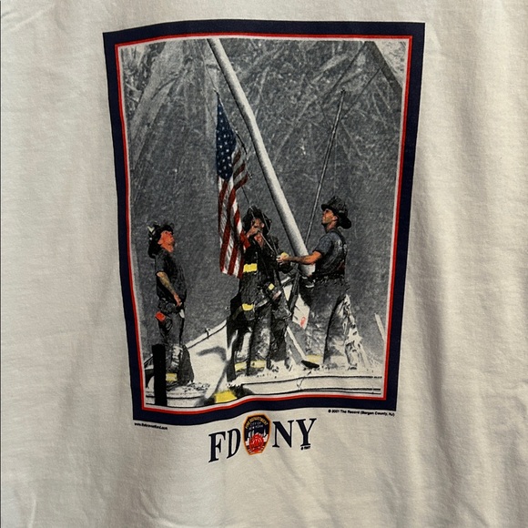 DNY White Graphic T-Shirt - Picture 2 of 4